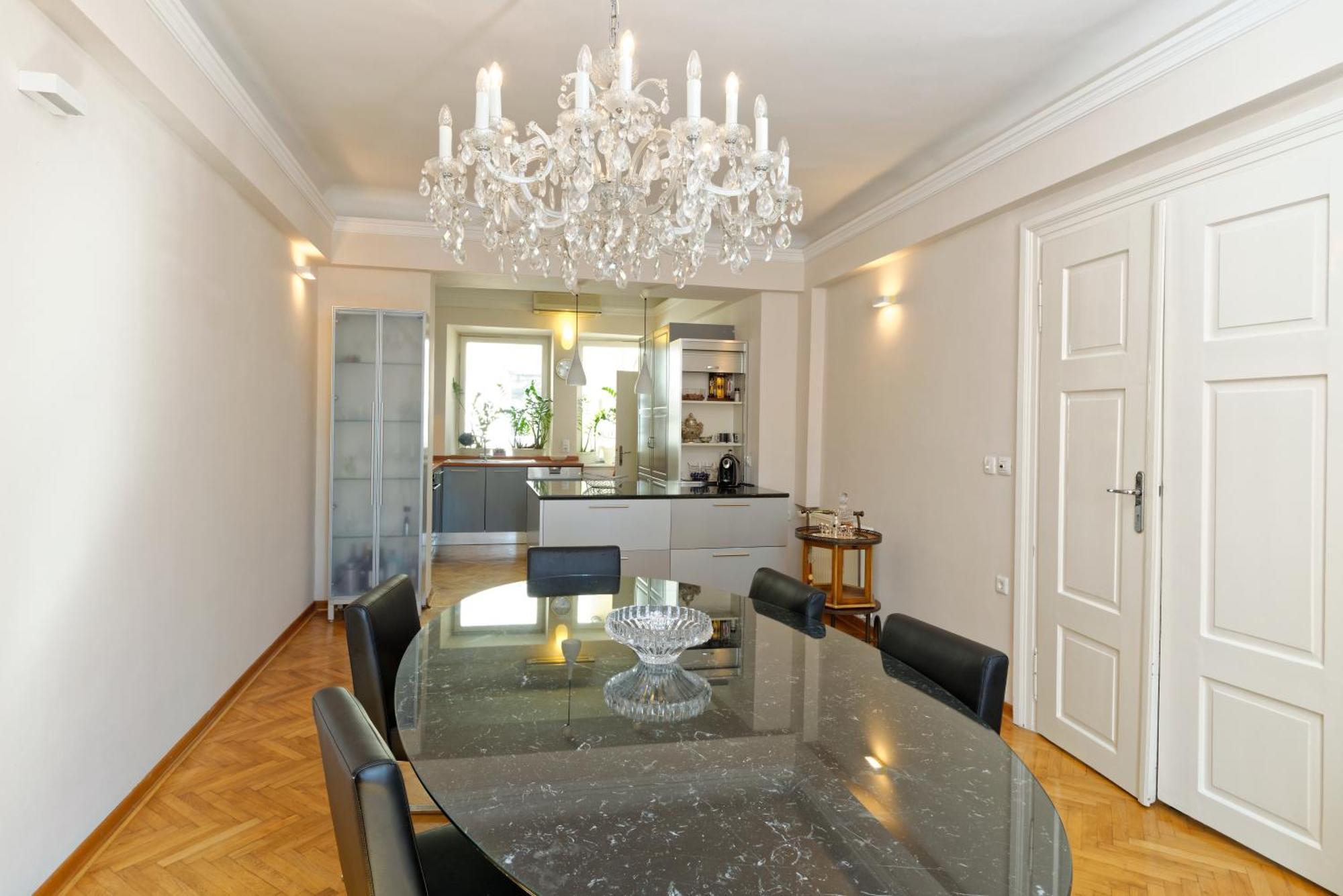 Neoclassical Luxury Apartment Ljubljana Luaran gambar