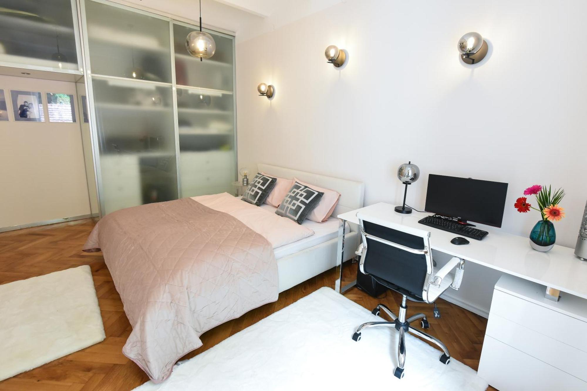 Neoclassical Luxury Apartment Ljubljana Luaran gambar