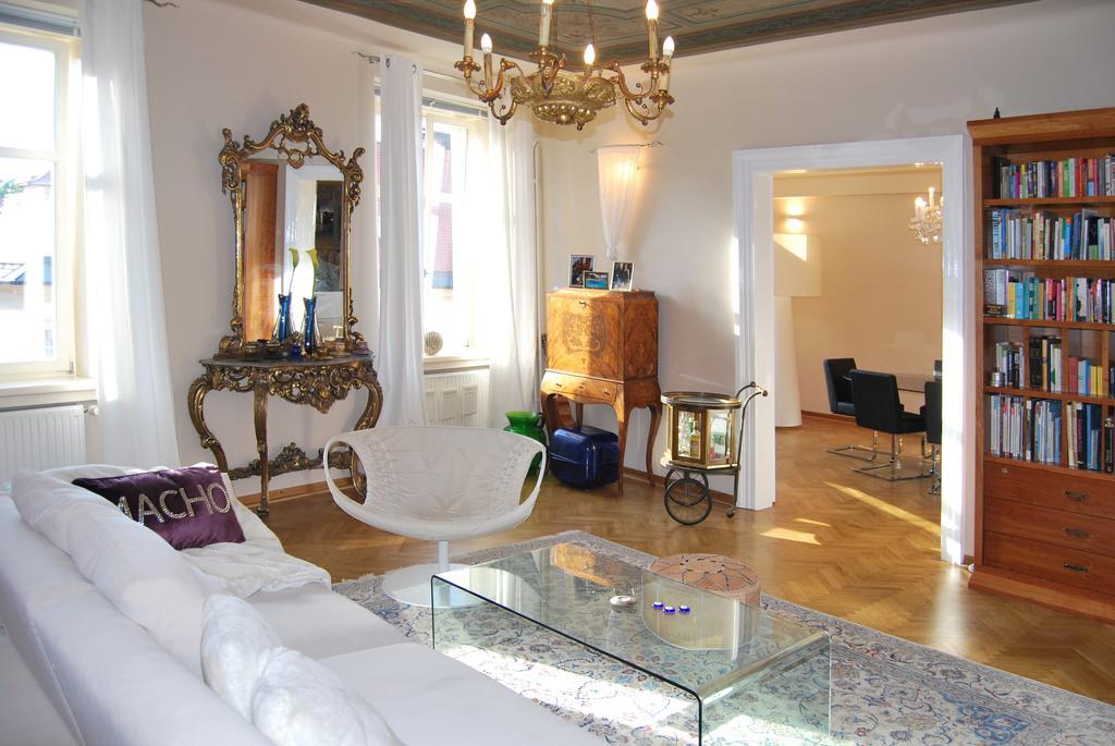 Neoclassical Luxury Apartment Ljubljana Luaran gambar